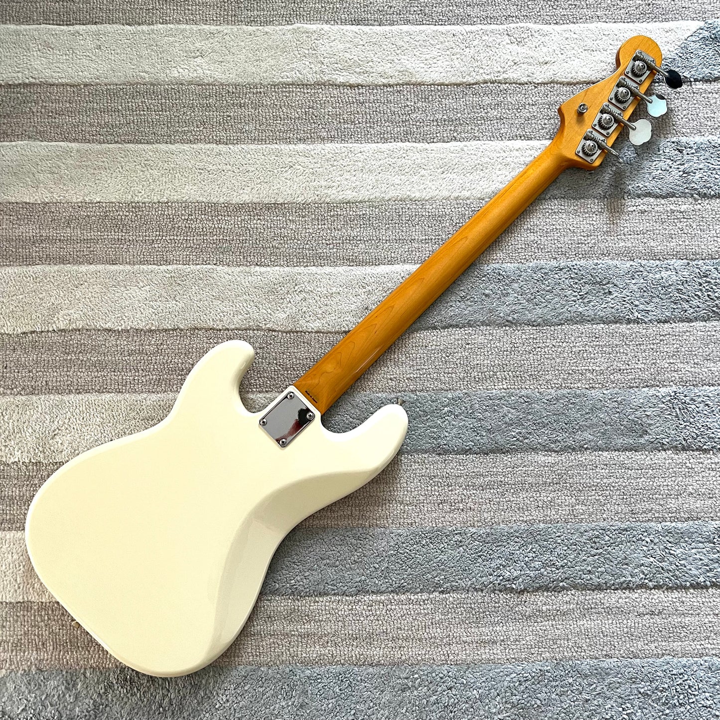 2008 Fender Japan PB62 MIJ '62 Reissue Precision Bass in Vintage White